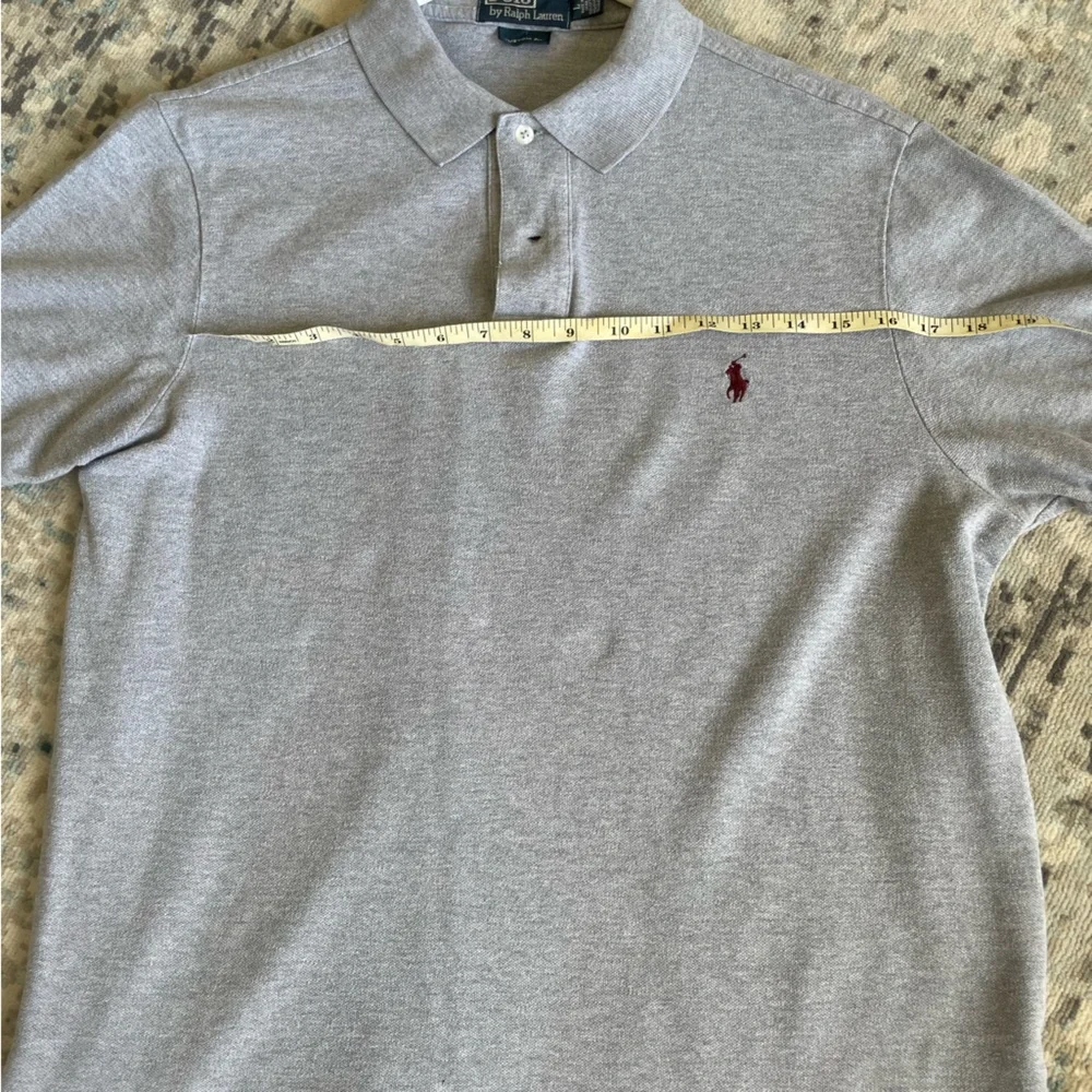 Men’s large gray shirt sleeve knit polo Ralph Lauren shirt